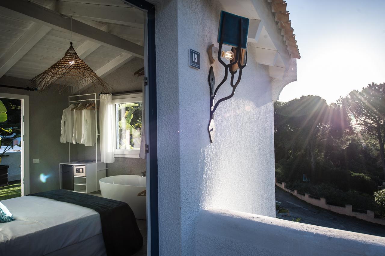 Boutique Hotel Capo Blu Santa Margherita di Pula Exterior foto