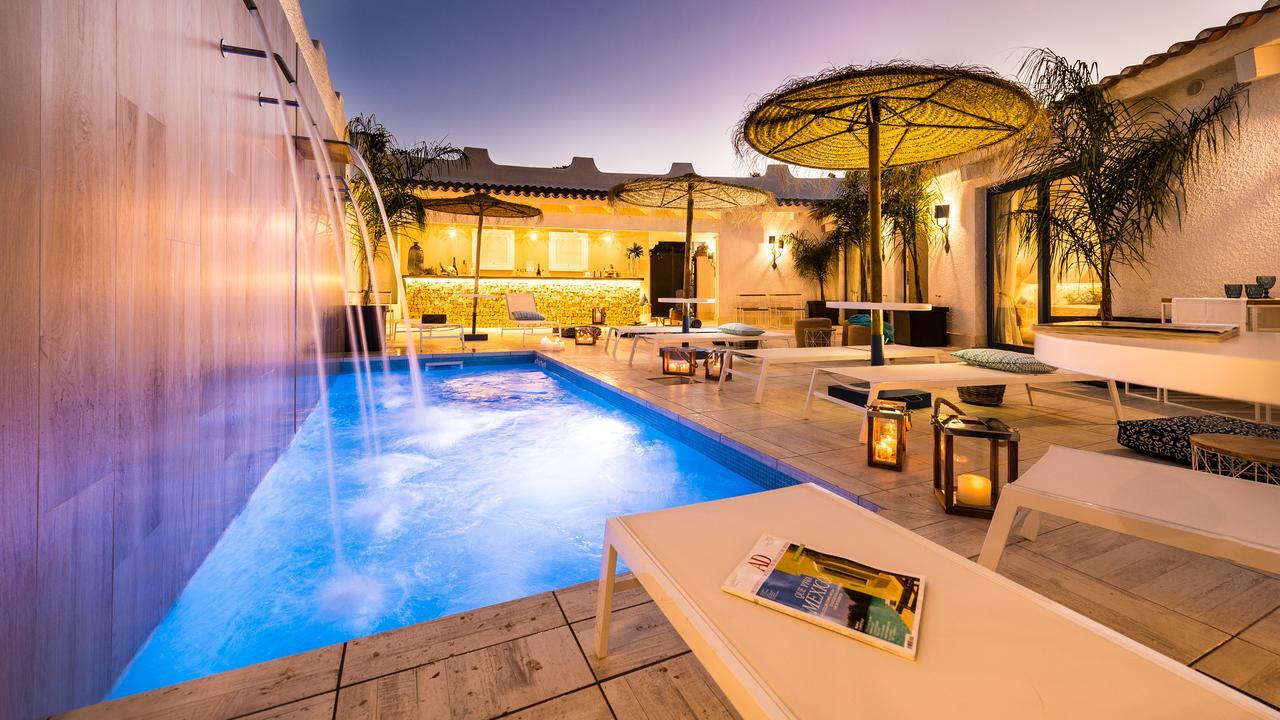 Boutique Hotel Capo Blu Santa Margherita di Pula Exterior foto